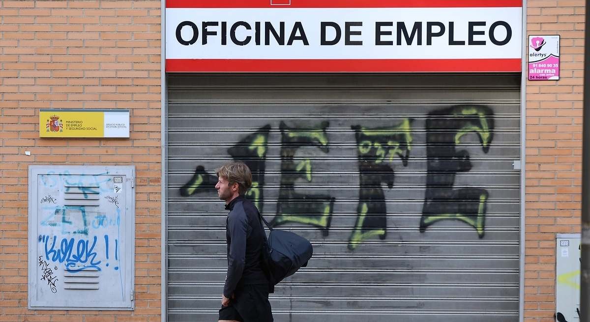 El Gobierno desincentiva la vuelta al trabajo de los mayores de 52 años: cotizarán como si cobrasen 1.780 euros
