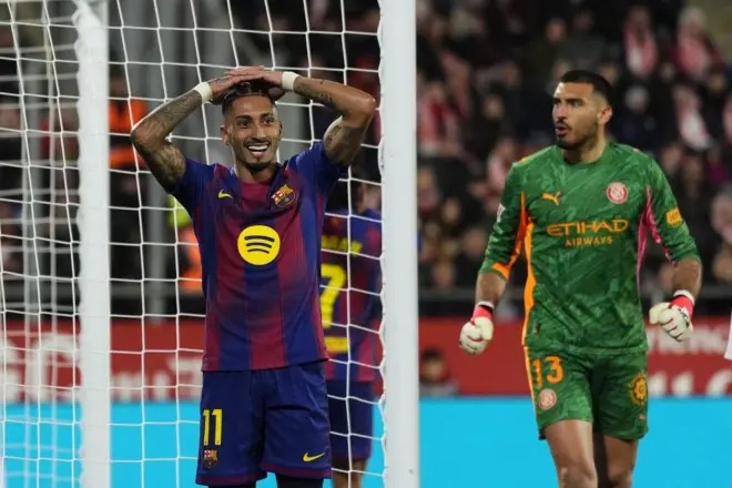 Raphinha: "Es muy complicado cuando las normas son diferentes si van a favor o en contra tuya"
